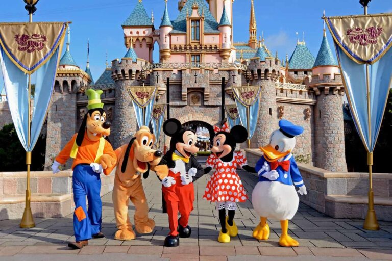 Open Trip Theme Park Golden Route 2 – 8 Juli 2023 Osaka Kyoto Tokyo Bonus Disneyland dan Universal Studio Osaka