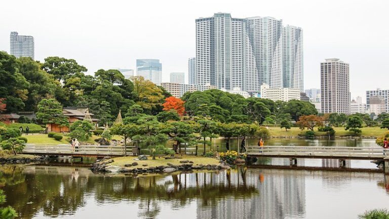 7 Destinasi Taman Jepang yang Wajib Anda Kunjungi di Tokyo