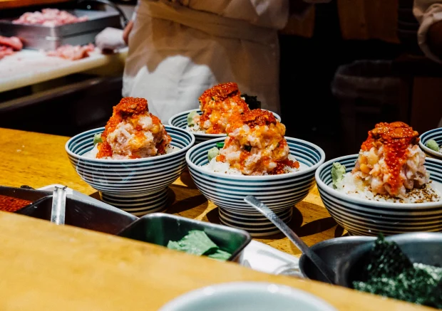 Rekomendasi 8 Tempat Makan Tanpa Reservasi Terbaik di Tokyo: Nikmati Kuliner Tanpa Ribet