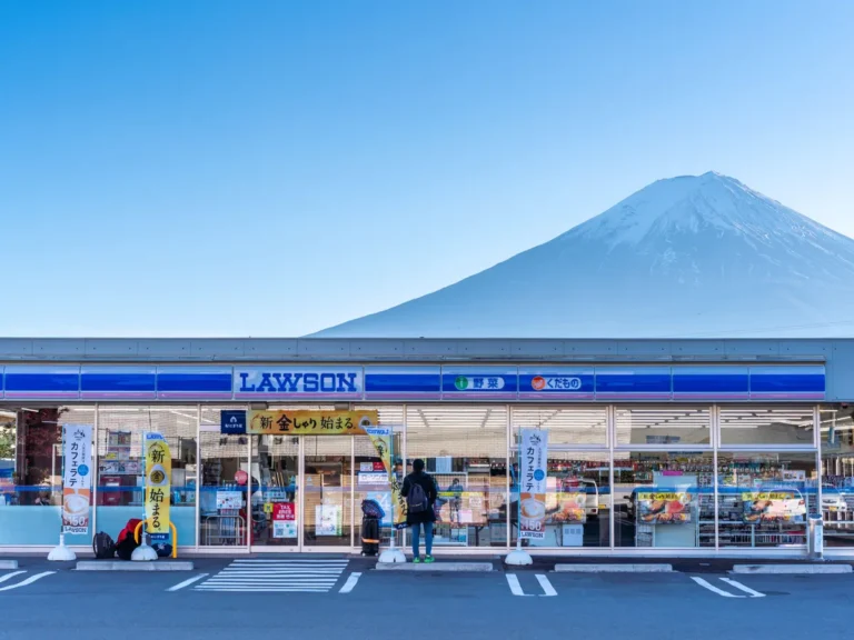 Lawson Kawaguchiko Kehilangan Pemandangan Ikonik Gunung Fuji