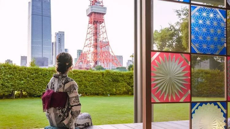 Hotel Prince park Tokyo Tower Punya Bar Taman Baru dengan Pemandangan Menara Tokyo