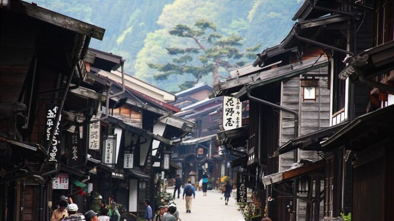 Narai, Nagano Desa Bersejarah di Tengah Lembah Kiso